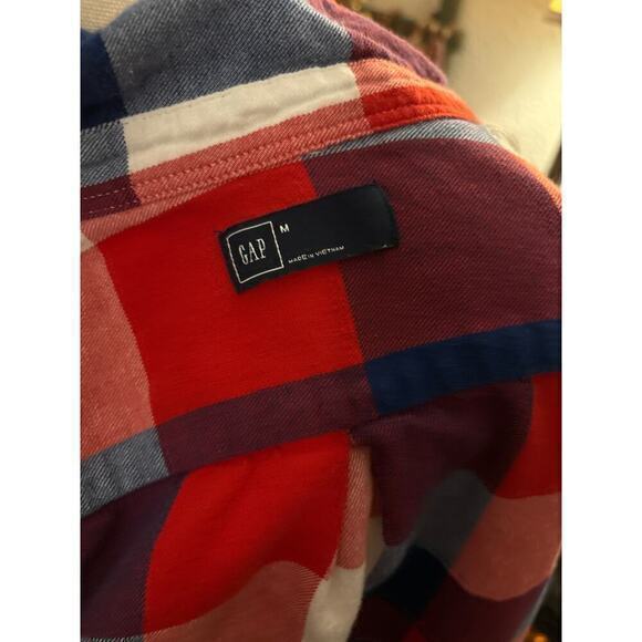 Gap women’s button up plaid shirt size M‎ - Picture 3 of 3